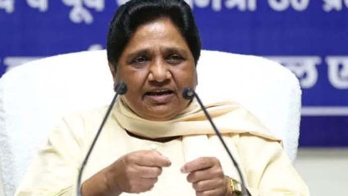 'गुंबदों-दीवारों में आ गई दरार'- मायावती दलित स्मारकों की बदहाली पर बोलीं, CM योगी को लिखी चिट्ठी 1 mayawati 3 'गुंबदों-दीवारों में आ गई दरार'- मायावती दलित स्मारकों की बदहाली पर बोलीं, CM योगी को लिखी चिट्ठी