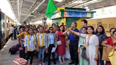 02 05 2022 maa tujhe pranam yojna 2022 Maa Tujhe Pranam Yojana 2022: सीमाओं के सफर का आनंद लेने इंदौर संभाग की बच्चियां रवाना