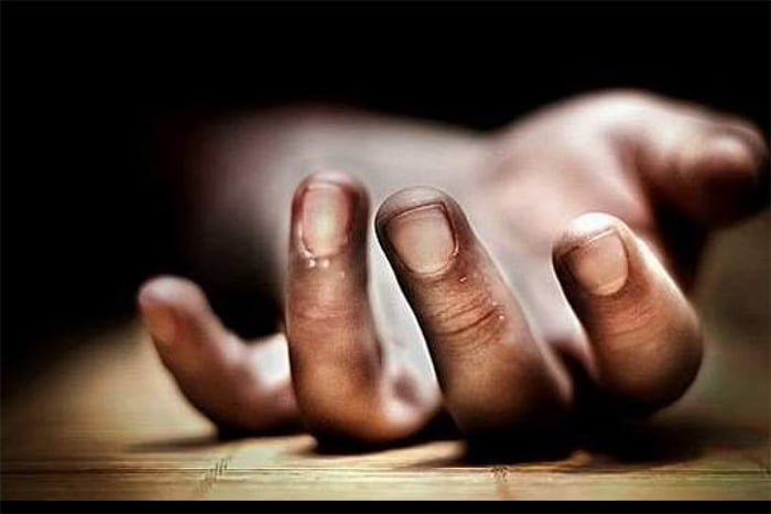 उदयपुर-अजमेर हाइवे पर बस और ट्रेलर की भिड़ंत, 4 लोग मरे; 6 घायल 1 death 11 उदयपुर-अजमेर हाइवे पर बस और ट्रेलर की भिड़ंत, 4 लोग मरे; 6 घायल