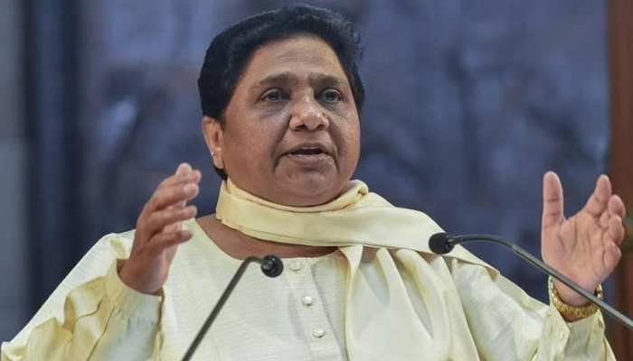 जनता को राहत देने को पेट्रोल-डीज़ल पर वैट कम करे योगी सरकार: मायावती 1 mayawati जनता को राहत देने को पेट्रोल-डीज़ल पर वैट कम करे योगी सरकार: मायावती