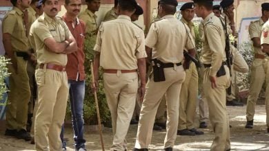 police 4 बाराबंकी: डीजे पर गाना बजाने को लेकर बाराती और घराती भिड़े, एक दर्जन घायल