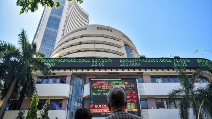 Stock Markets: रिलायंस में बिकवाली से सेंसेक्स 365 अंक और टूटा 1 sensex 1610534920 Stock Markets: रिलायंस में बिकवाली से सेंसेक्स 365 अंक और टूटा