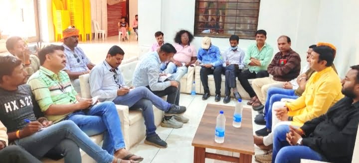पत्रकार वार्ता में उद्योग मंत्री दत्तीगांव ने कहा बदनावर के विकास और जनता के कल्याण के लिए कोई कोर कसर नहीं छोड़ेगी भाजपा 1 WhatsApp Image 2022 06 26 at 4 37 31 PM पत्रकार वार्ता में उद्योग मंत्री दत्तीगांव ने कहा बदनावर के विकास और जनता के कल्याण के लिए कोई कोर कसर नहीं छोड़ेगी भाजपा