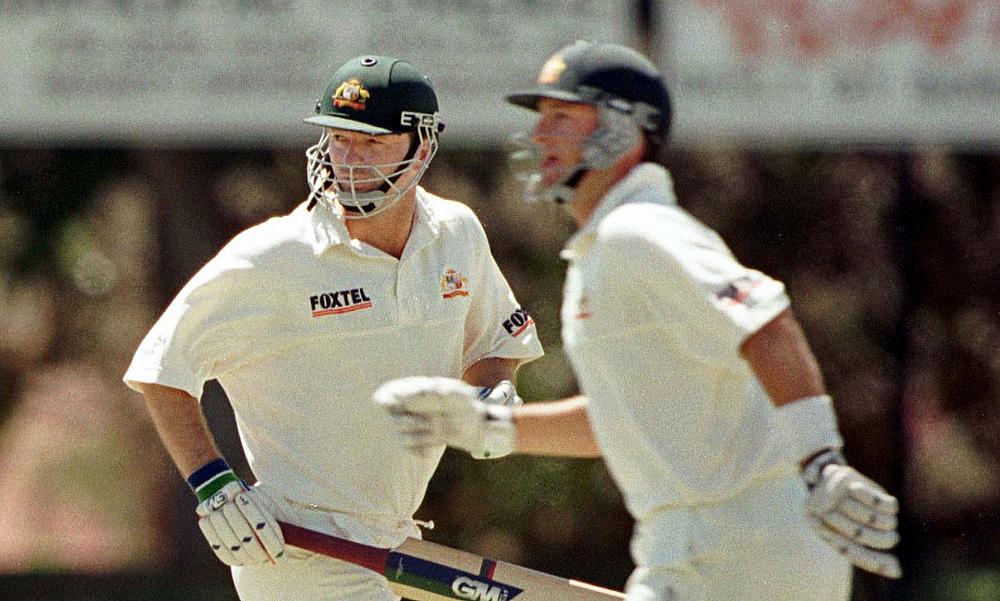australian-captain-steve-waugh-(l)-and-his-brother-mark