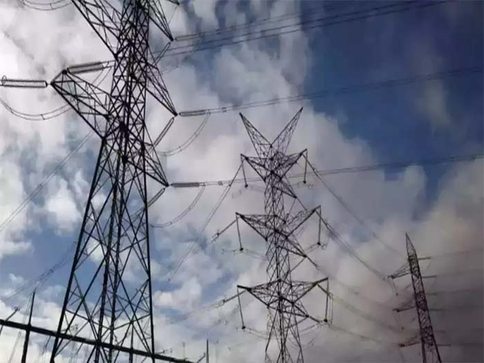 अलीगढ़: सुनो मंत्री जी, रात में नींद उड़ा रही बिजली कटौती 1 electricity 3 अलीगढ़: सुनो मंत्री जी, रात में नींद उड़ा रही बिजली कटौती