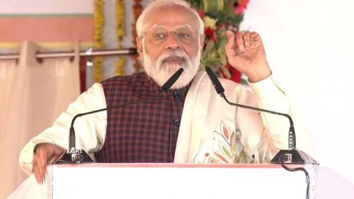 यूपी को 80 हजार करोड़ की सौगात दे पीएम मोदी ने की योगी सरकार की तारीफ 1 modi in ganga express way 1 यूपी को 80 हजार करोड़ की सौगात दे पीएम मोदी ने की योगी सरकार की तारीफ