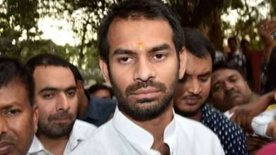 tejpratap यूपी पुलिस तेजप्रताप को ले गई थाने, मथुरा में परिक्रमा से रोकने पर योगी सरकार पर भड़के लालू के लाल