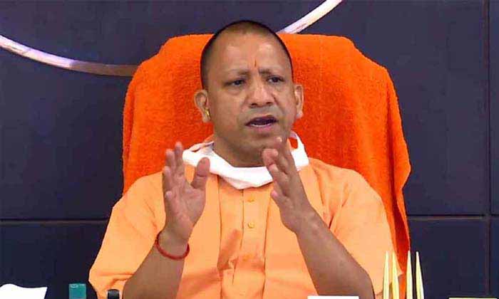 यूपी से NCR में सफर करना अब सस्ता, स्कूल बसों व टैक्सी चालकों को दी योगी सरकार ने बड़ी राहत 1 yogi adityanat 2 यूपी से NCR में सफर करना अब सस्ता, स्कूल बसों व टैक्सी चालकों को दी योगी सरकार ने बड़ी राहत