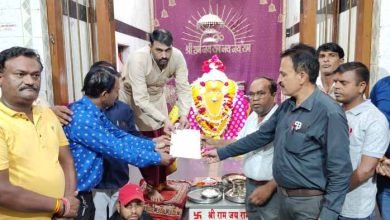 1 60 खेड़ापति सरकार से की प्रशासन की सद्बुद्धि की कामना,निकाली रैली