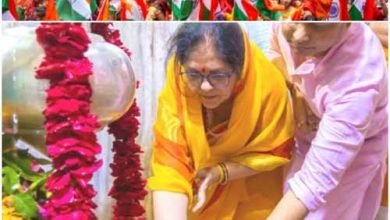 2 jpeg धार नगर में ऐतिहासिक निकलीं राष्ट्र धर्म समरसता तिरंगा कावड़ यात्रा पूरा नगर तिरंगामय होकर देशभक्ति के साथ शिवभक्ति के सागर में डुबा