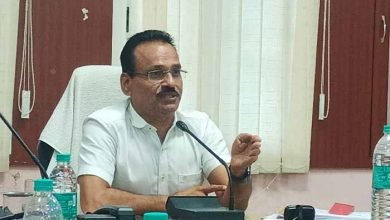 3 jpeg 9 कलेक्टर की अध्यक्षता में हुई वन ग्रामों को राजस्व ग्रामों में परिवर्तित करने संबधी बैठक