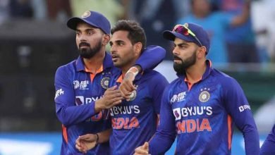 bhuvneshwar kumar भुवनेश्वर कुमार बोले - बाबर आजम के आउट होते ही पाकिस्तान की आधी टीम आउट हो गई