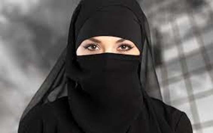 बरेली: थाने के सामने दारोगा ने पत्नी को बोला- तलाक, तलाक, तलाक... 1 muslim बरेली: थाने के सामने दारोगा ने पत्नी को बोला- तलाक, तलाक, तलाक...