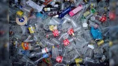 plastic copy 1 सिंगल यूज प्लास्टिक बनाने वाले 11 उद्योग बंद किए गए तो अब चोरी-चोरी गुजरात से आने लगा सामान