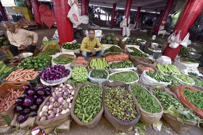 घटकर 6.71% पर आई रिटेल महंगाई, खाने-पीने की चीजें हुईं सस्ती 1 ratail घटकर 6.71% पर आई रिटेल महंगाई, खाने-पीने की चीजें हुईं सस्ती