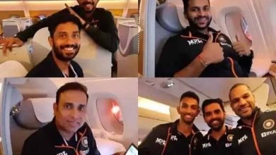 team india in flight टीम इंडिया जिम्बाब्वे दौरे के लिए हुई रवाना, सामने आई फ्लाइट के अंदर की तस्वीरें