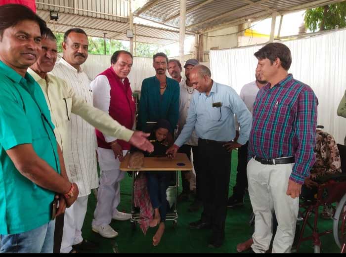 मुख्यमंत्री जन सेवा अभियान के तहत खंड स्तरीय शिविर का आयोजन हुआ 1 15 jpeg मुख्यमंत्री जन सेवा अभियान के तहत खंड स्तरीय शिविर का आयोजन हुआ