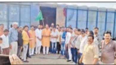 dharna1 धरने का असर : प्रारंभ हुआ रेक पाइंट