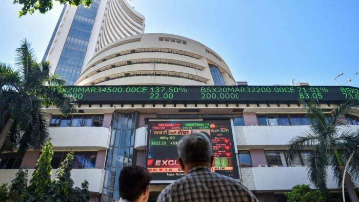 1000 अंक गिरा सेंसेक्स, निफ्टी भी फिसला, कई दिग्गज शेयर हुए धड़ाम 1 sensex 2 1000 अंक गिरा सेंसेक्स, निफ्टी भी फिसला, कई दिग्गज शेयर हुए धड़ाम