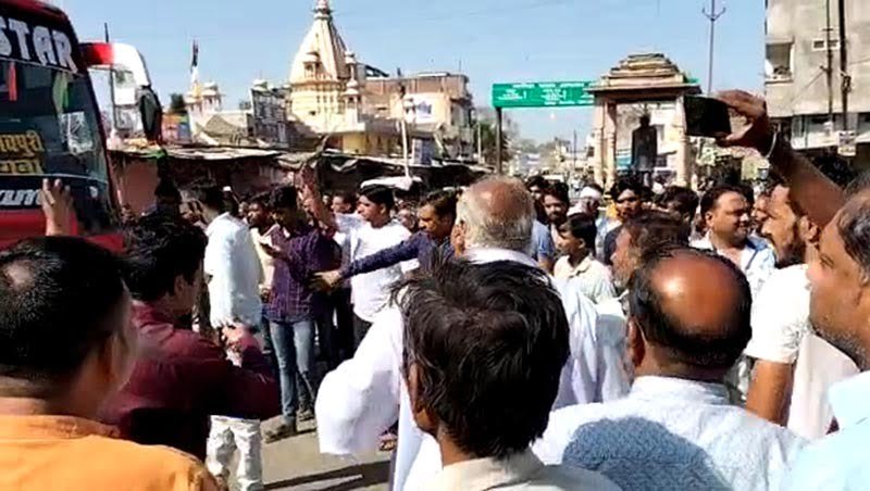 Guna News : चांचौड़ा में नाबालिग छात्रा का अपहरण कर गैंगरेप, तीन घंटे धरना-चक्काजाम 1 Guna News