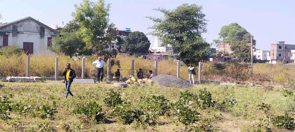 Khirkiya News : कॉलोनाइजर ने अविकसित कॉलोनी को विकसित बताकर कर दी सुपुर्द 1 khirkiya colony