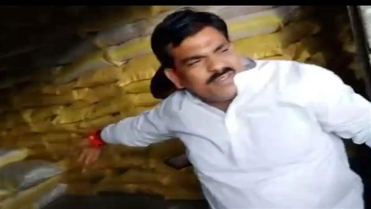 MP News : MLA मनोज चावला की संपत्ति की जाएगी कुर्क, लूट मामले में फरार घोषित 1 alot MLA
