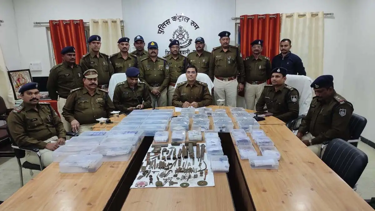 Latest MP News : बड़वानी SP शुक्ला का बड़ा एक्शन, 41 फायर आर्म्स जब्त 1 Badwani