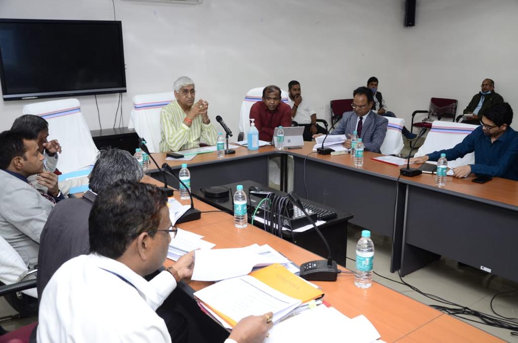 Jagdalpur News: चिकित्सा शिक्षा मंत्री ने मेकॉज के स्वशासी समिति की ली बैठक 1 Jagdalpur News