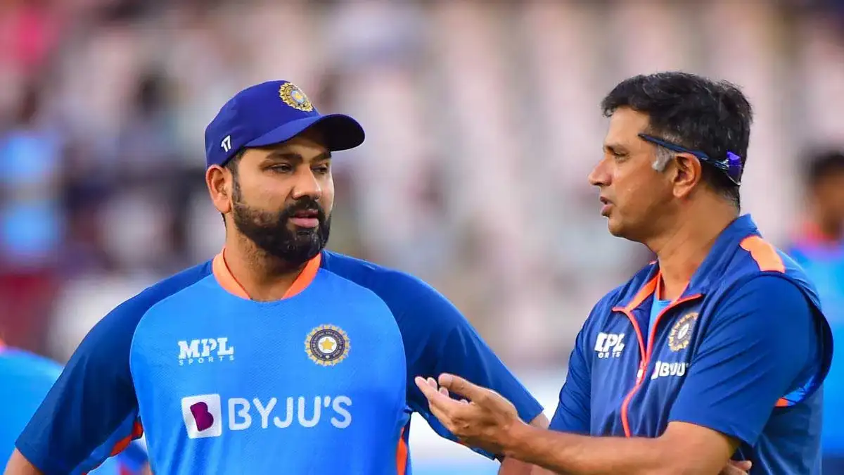 IND vs AUS : राहुल द्रविड़ ने तीन दिन पहले करवा दिया पिच में बड़ा बदलाव 1 rahul dravid with Rohit Sharma
