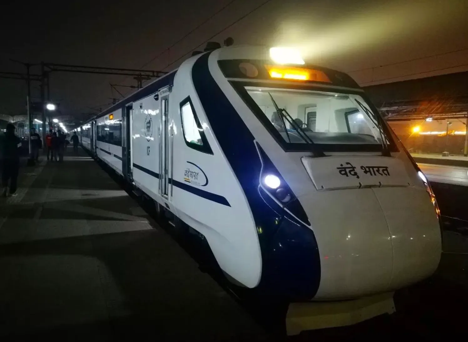 Vande Bharat Express ट्रेन से दिल्ली और जयपुर मात्र 1 घंटे 45 मिनट में, रूट और किराया जारी 1 Vande Bharat Express