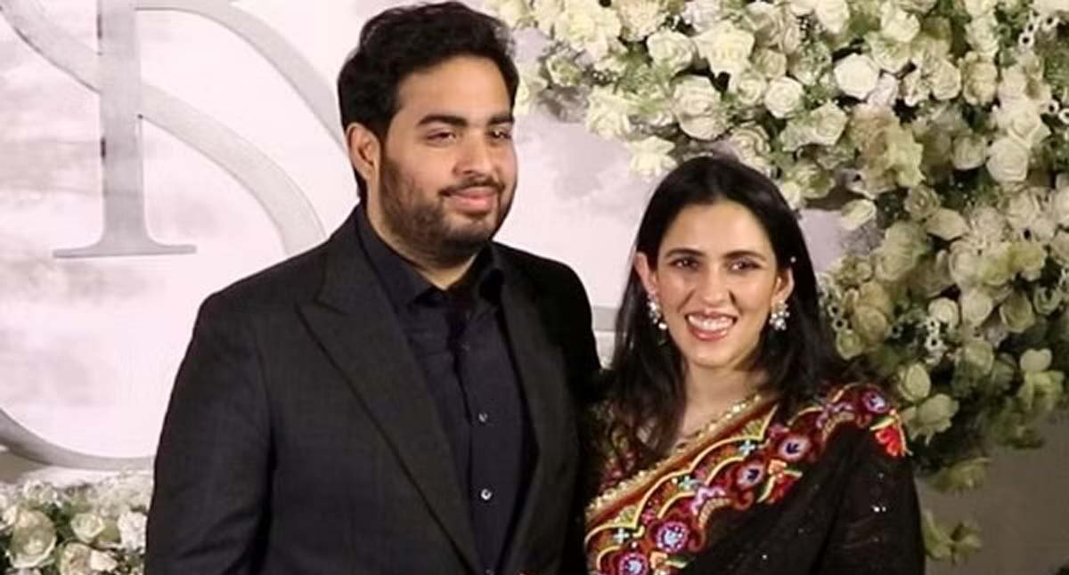 Akash Ambani-Shloka Mehta: दूसरी बार माता-पिता बने श्लोका और आकाश 1 Akash Ambani Shloka Mehta Akash Ambani-Shloka Mehta: दूसरी बार माता-पिता बने श्लोका और आकाश
