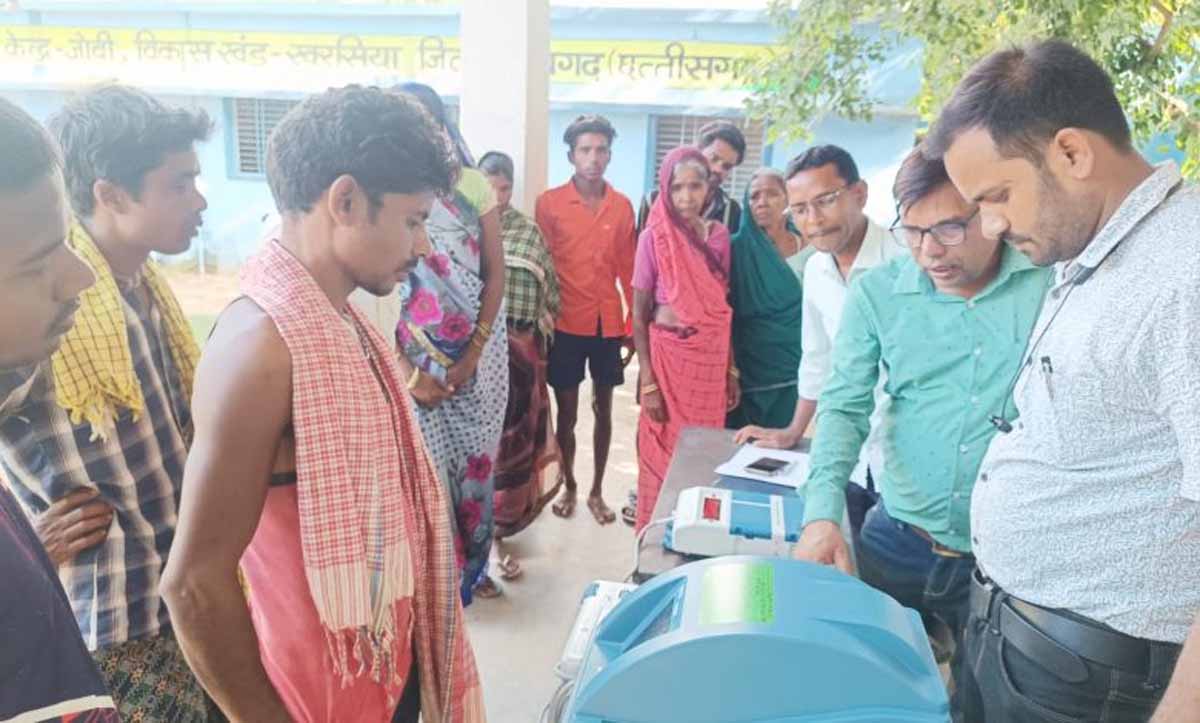CG News: खरसिया विधानसभा क्षेत्र के मतदान केंद्रों में चलाया जा रहा जागरुकता अभियान 1 khasariya vidhansabha CG News: खरसिया विधानसभा क्षेत्र के मतदान केंद्रों में चलाया जा रहा जागरुकता अभियान