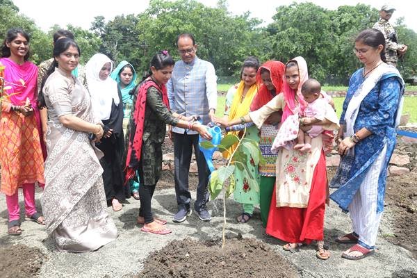 shivraj podhe MP News: मुख्यमंत्री शिवराज बोले - 21 से 23 वर्ष की बहन-बेटियाँ भी लाड़ली बहना योजना में होंगी शामिल