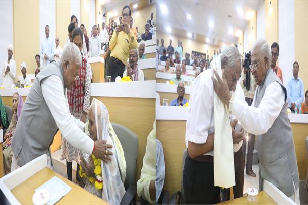 MP News: राज्यपाल पटेल बोले - चुनावों में शत-प्रतिशत मतदान का बनाएं कीर्तिमान 1 rajyapal in old age MP News: राज्यपाल पटेल बोले - चुनावों में शत-प्रतिशत मतदान का बनाएं कीर्तिमान
