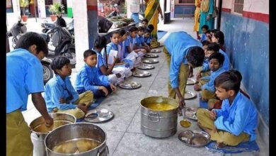 bacche CG News: अब स्कूलों में बच्‍चे करेंगे ‘न्योता भोजन’, सामाजिक संगठन कर सकेंगे योगदान