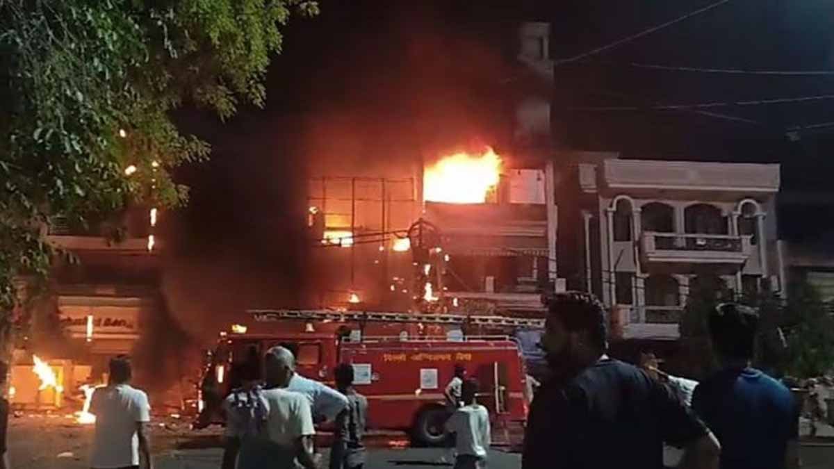 Delhi Fire: दिल्ली का बेबी केयर अस्पताल चल रहा था बिना लाइसेंस 1 Delhi fire hadsa