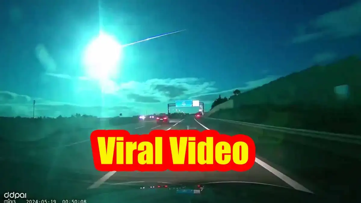 Viral Video: आग के गोले ने एक झटके में आसमान को काले से किया नीला, देखें वायरल वीडियो 1 Viral Video On ulka Pind