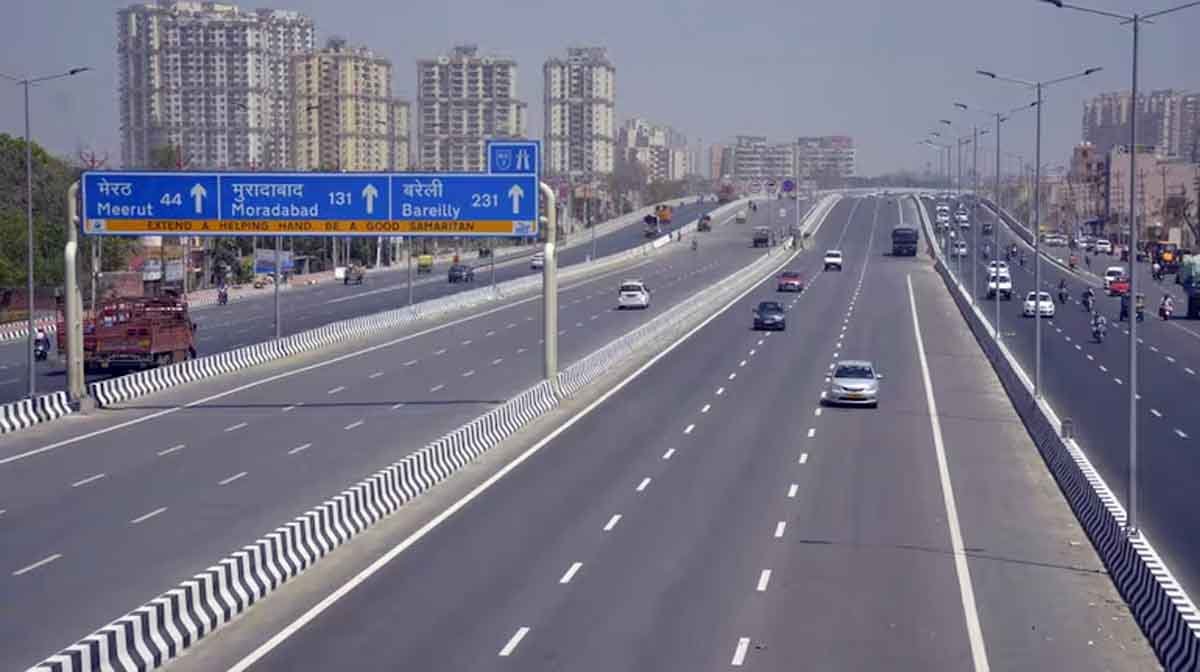 Toll Tax Rule: एक्सप्रेसवे पर बढ़ा चार्ज, अब चुकाना होंगा इतना TAX 1 Delhi Meerut Expressway Toll Tax Rule