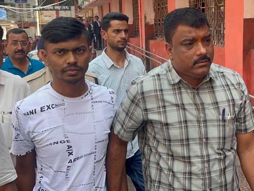 तेलीबांधा शूटआउट प्रकरण में अमन 28 तक पुलिस रिमांड पर 1 05 8 तेलीबांधा शूटआउट प्रकरण में अमन 28 तक पुलिस रिमांड पर