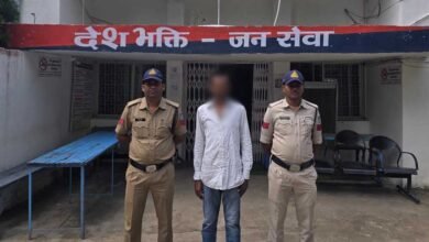 10A 82 जिला बदर आदतन अपराधी संतोष पटेल कोतवाली पुलिस द्वारा गिरफ्तार