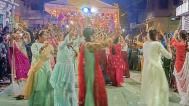 11A 125 बड़ामलहरा जनपद पंचायत की ग्राम पंचायत बमनौरा कलां में गरबा महोत्सव का भव्य आयोजन