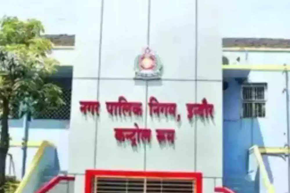 ड्रेनेज घोटाला : घपला करने के लिए एक अधिकारी ने खुद की पोस्टिंग निचली पोस्ट पर कर ली 1 12A 42 ड्रेनेज घोटाला : घपला करने के लिए एक अधिकारी ने खुद की पोस्टिंग निचली पोस्ट पर कर ली