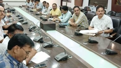 19A 112 कलेक्टर ने की 15 साल से पुराने वाहनों की नीलामी की समीक्षा