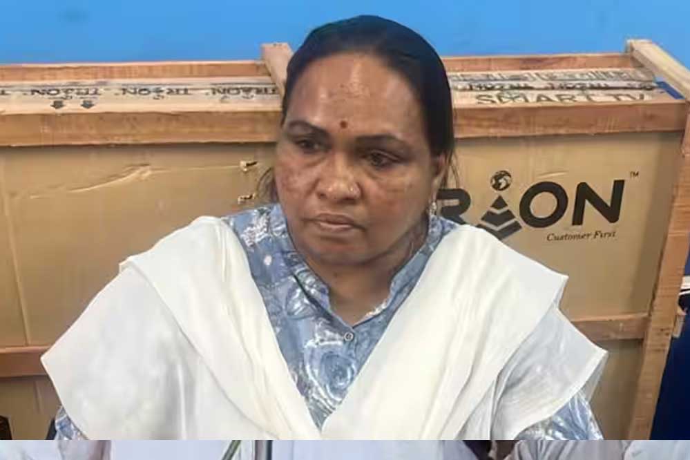 लोकायुक्त ने इंदौर में DPC को एक लाख रिश्वत लेते रंगे हाथ किया गिरफ्तार, 10 लाख की हुई थी डील 1 19A 51 लोकायुक्त ने इंदौर में DPC को एक लाख रिश्वत लेते रंगे हाथ किया गिरफ्तार, 10 लाख की हुई थी डील