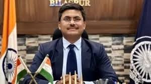 22 9 कलेक्टर ने की 15 साल से पुराने 261 वाहनों की नीलामी की समीक्षा, 30 अक्टूबर तक नीलाम करने दिए निर्देश