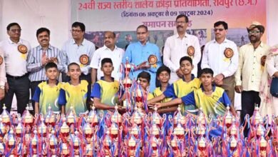 23 सफलता के लिए संघर्ष, त्याग और समर्पण की भावना जरूरी : मंत्री वर्मा
