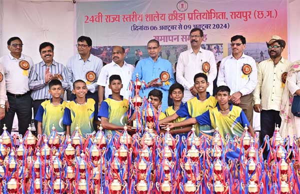 सफलता के लिए संघर्ष, त्याग और समर्पण की भावना जरूरी : मंत्री वर्मा 1 23 सफलता के लिए संघर्ष, त्याग और समर्पण की भावना जरूरी : मंत्री वर्मा