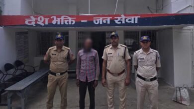 25A 128 कफ सिरप तस्करी के फरार आरोपी के घर से पुलिस ने प्रतिबंधित नाईट्राजीपाम टेबलेट की बड़ी खेप जब्त
