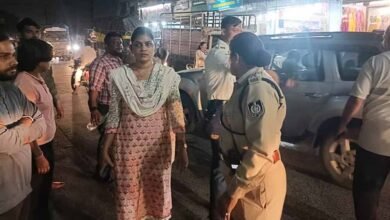 7A 17 इंदौर में त्योहार आते ही ट्रैफिक जाम, देर रात उतरे अधिकारी, 33 हजार के चालान कटे