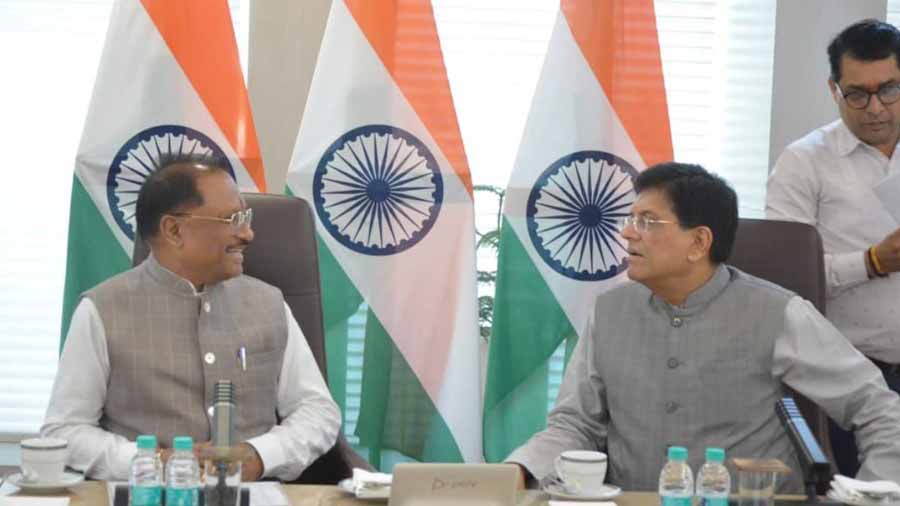 CM Mantri हरियाणा विस चुनाव में सीएम साय और मंत्री गोयल ने जीत की अनोखी टेलीफोनिक बधाई दी!